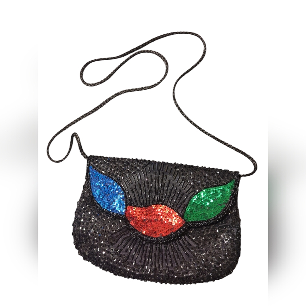 La Regale Vintage Beaded Purse